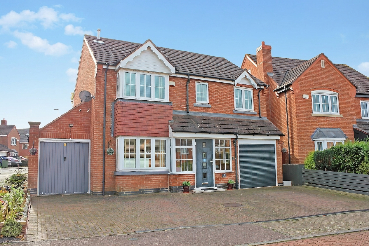 Reynolds Chase, Wigston, LE18