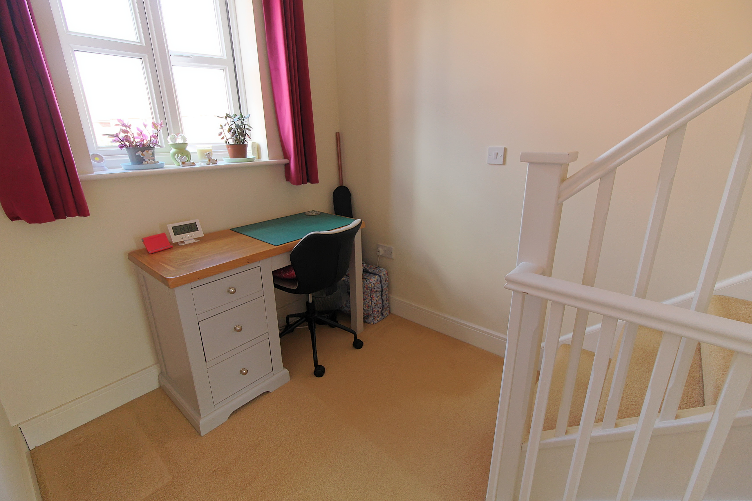 Coxwold Close, Hamilton, LE5, photo 4