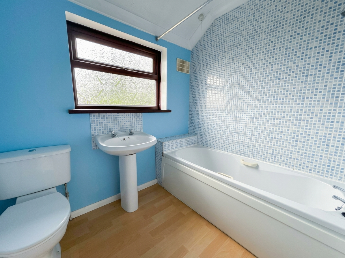Estoril Avenue, Wigston, LE18, photo 13