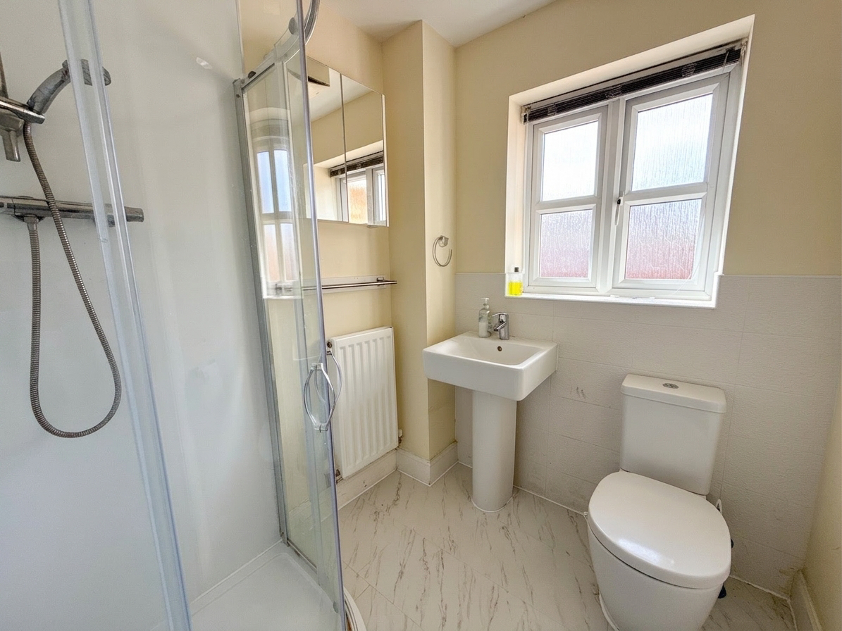 Garfield Park, Great Glen, LE8, photo 14