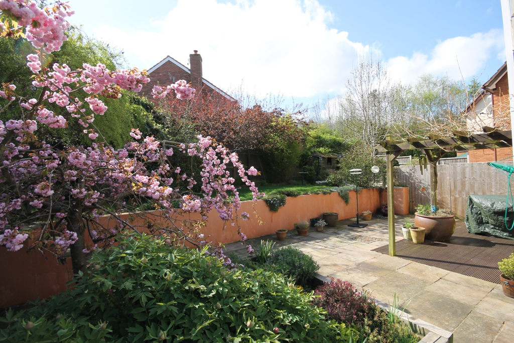 Vetchfield Avenue, WR4, photo 9