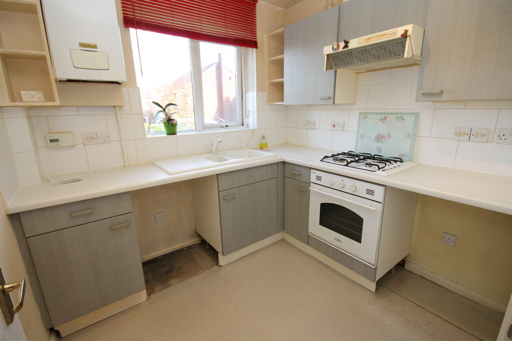 Vetchfield Avenue, WR4, photo 3