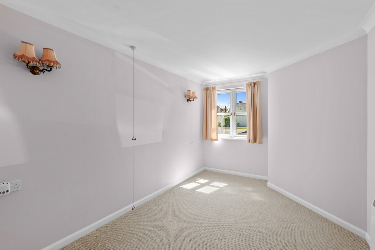 Connaught Avenue, Frinton-on-sea, CO13 9, photo 12