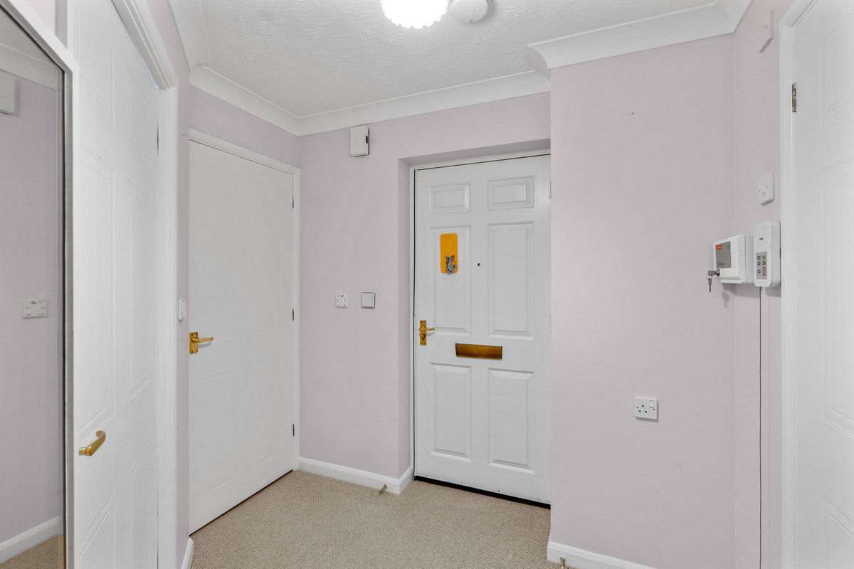 Connaught Avenue, Frinton-on-sea, CO13 9, photo 3
