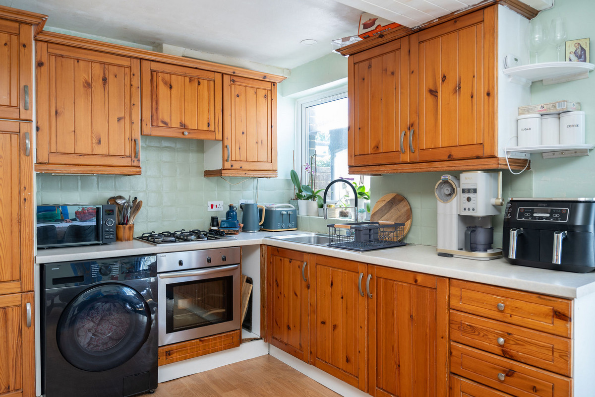 Ashleigh Road, Horsham, RH12, photo 5