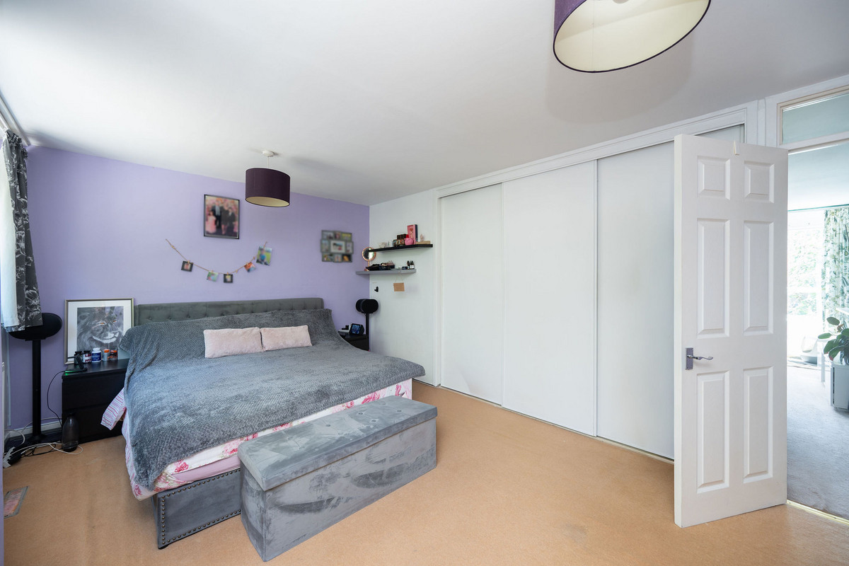 Ashleigh Road, Horsham, RH12, photo 10