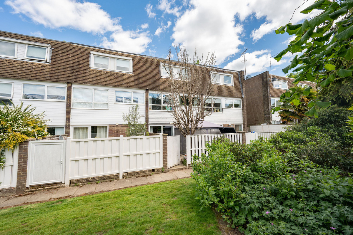 Ashleigh Road, Horsham, RH12, photo 16