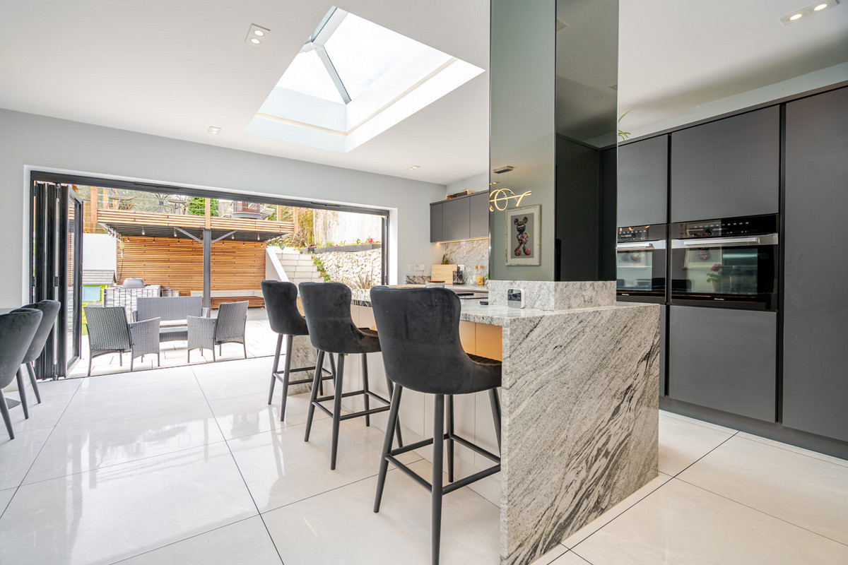 Church Hill, Aspley Guise MK17, photo 9