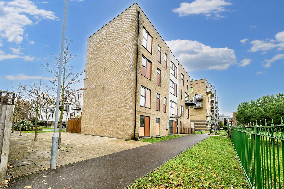 Bournebrook Grove, Romford, RM7, photo 22