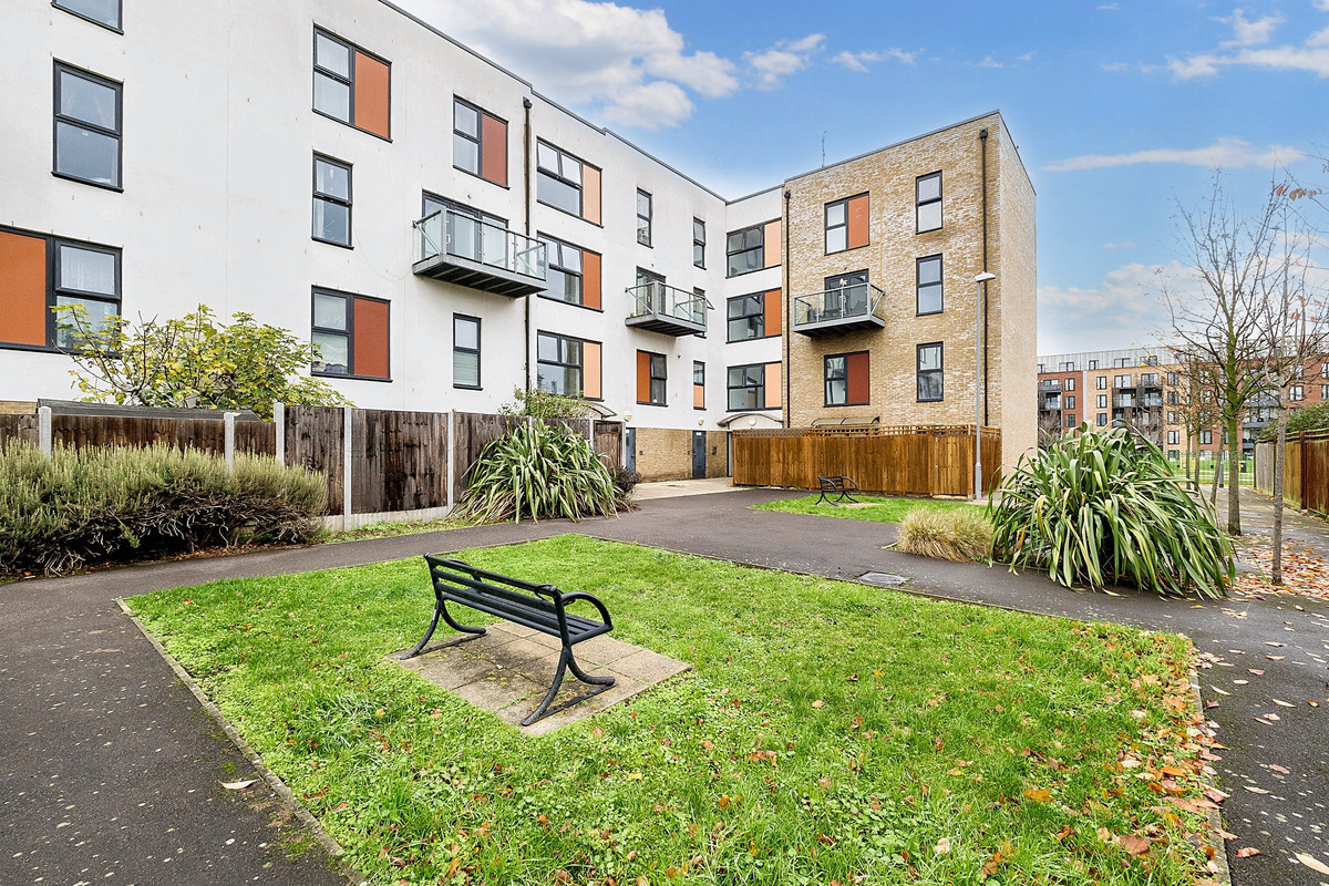 Bournebrook Grove, Romford, RM7, photo 23