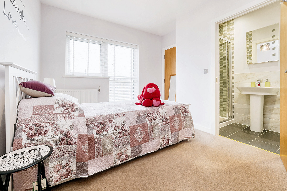 Bournebrook Grove, Romford, RM7, photo 13
