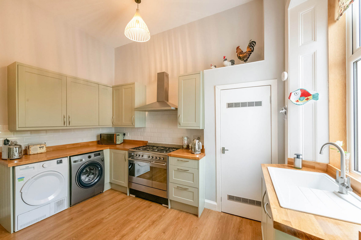 Abernethy House, Hareburn Road, Tillicoultry, FK13, photo 8