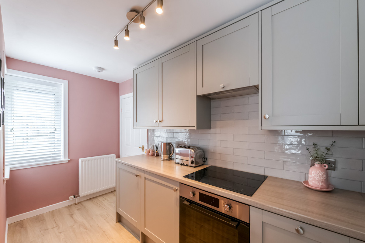 Mitchell Court, Dollar, FK14, photo 7