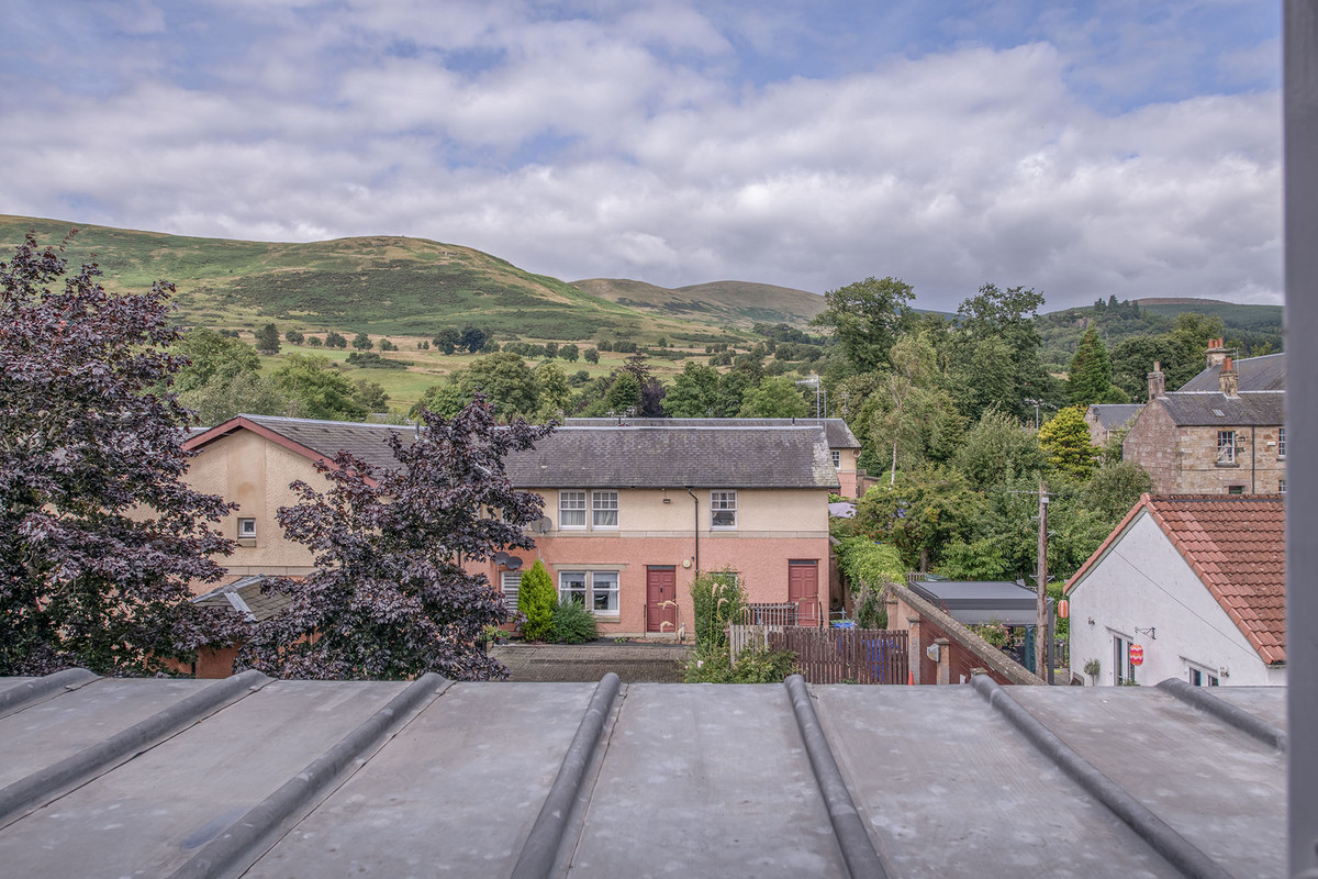 Mitchell Court, Dollar, FK14, photo 14