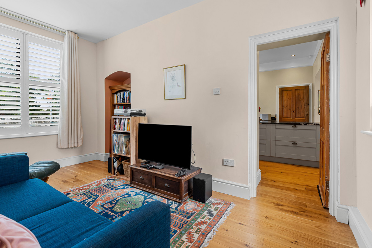 High Street, Leeds, LS25, photo 8