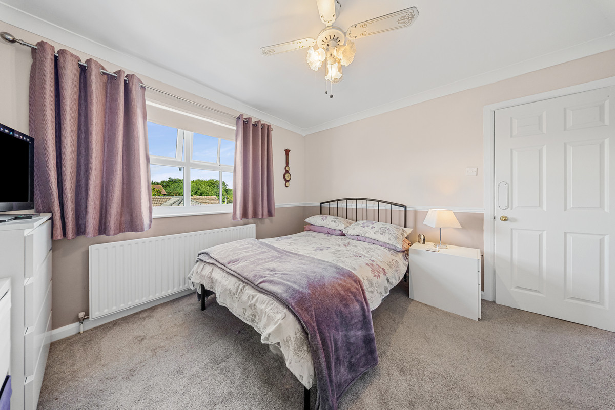 Bexhill Close, Pontefract, WF8, photo 5