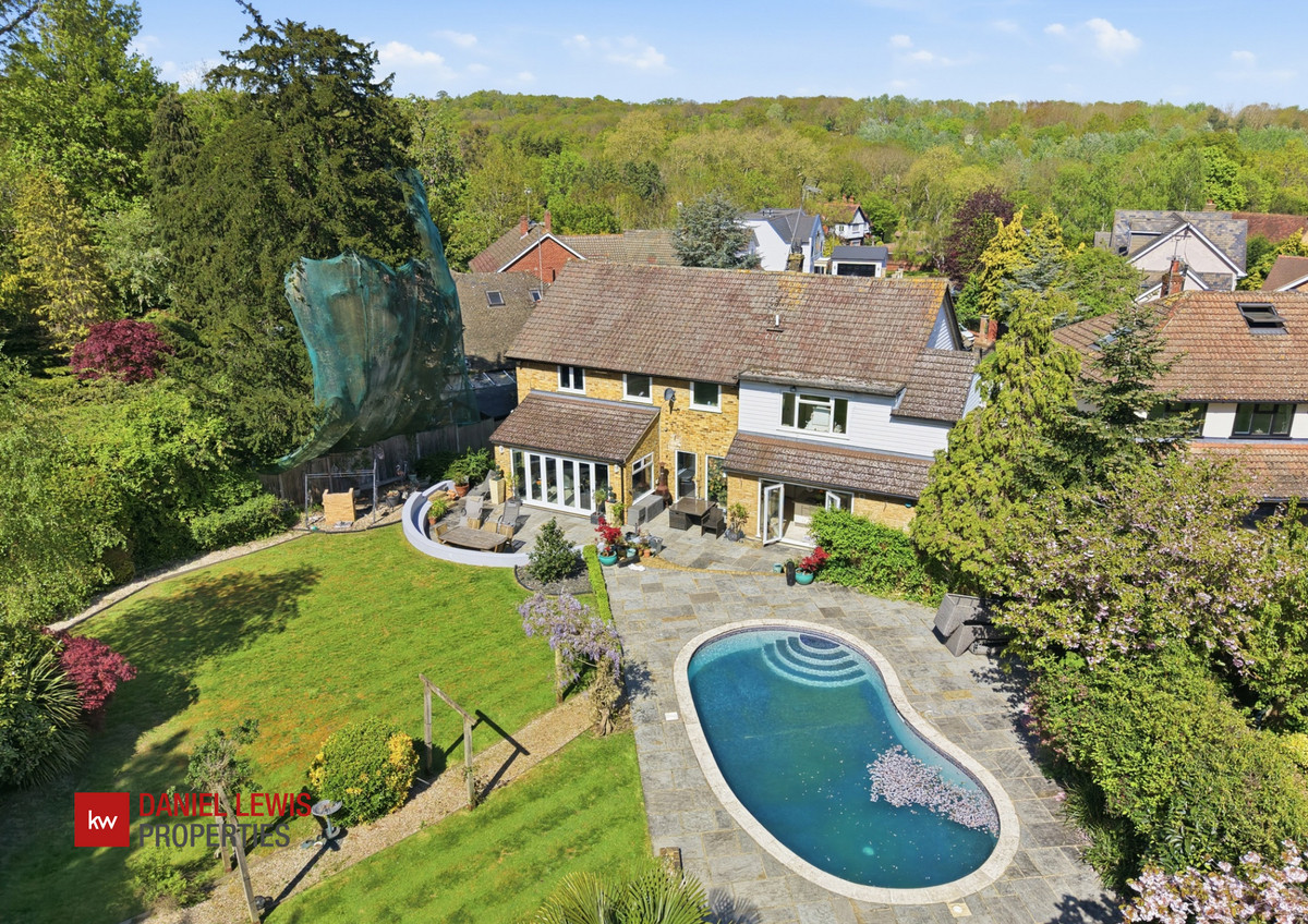 Ripley View, Loughton, IG10