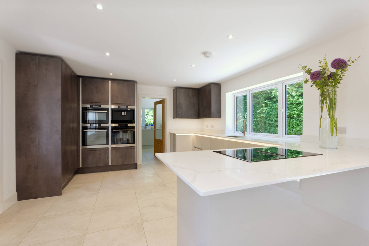 West Lane, East Grinstead, RH19, photo 2