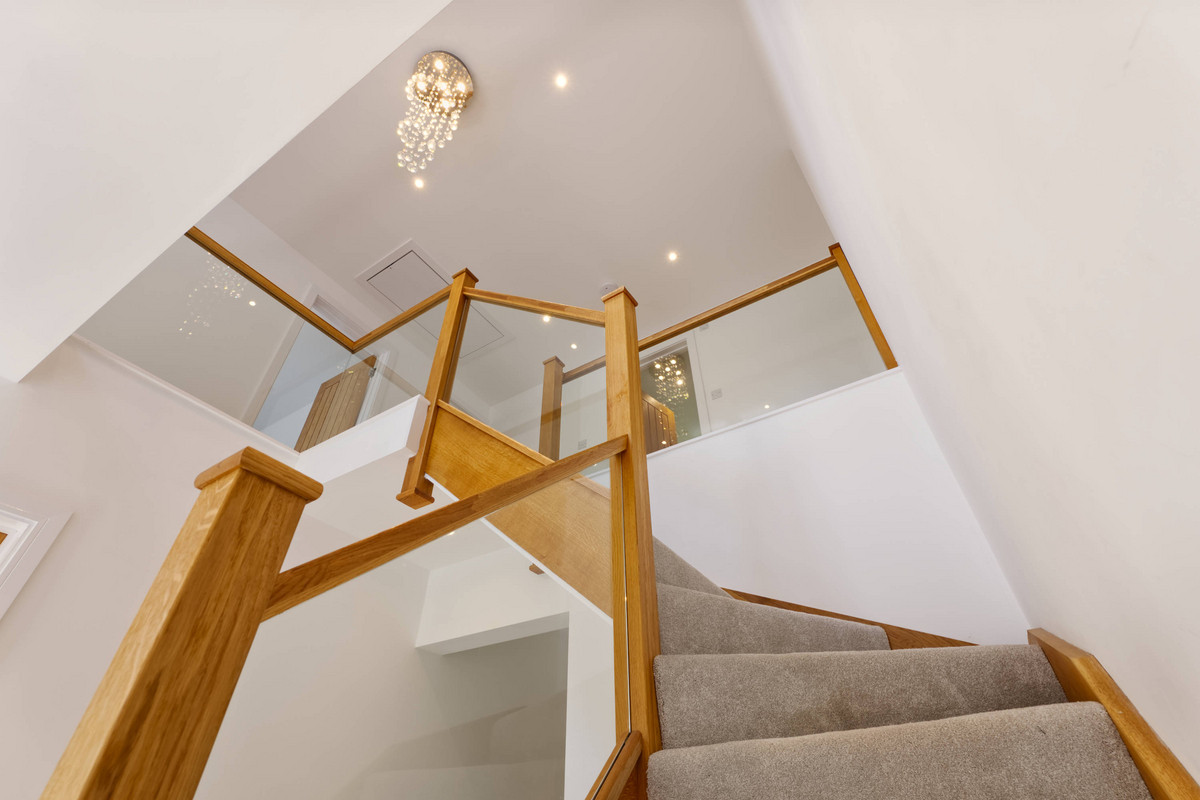 West Lane, East Grinstead, RH19, photo 11