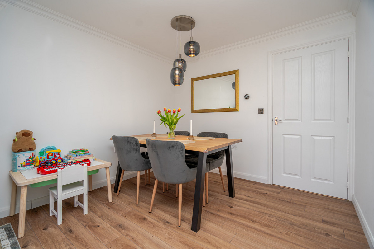 Curacao Crescent, Newton Leys, Milton Keynes, MK3, photo 7