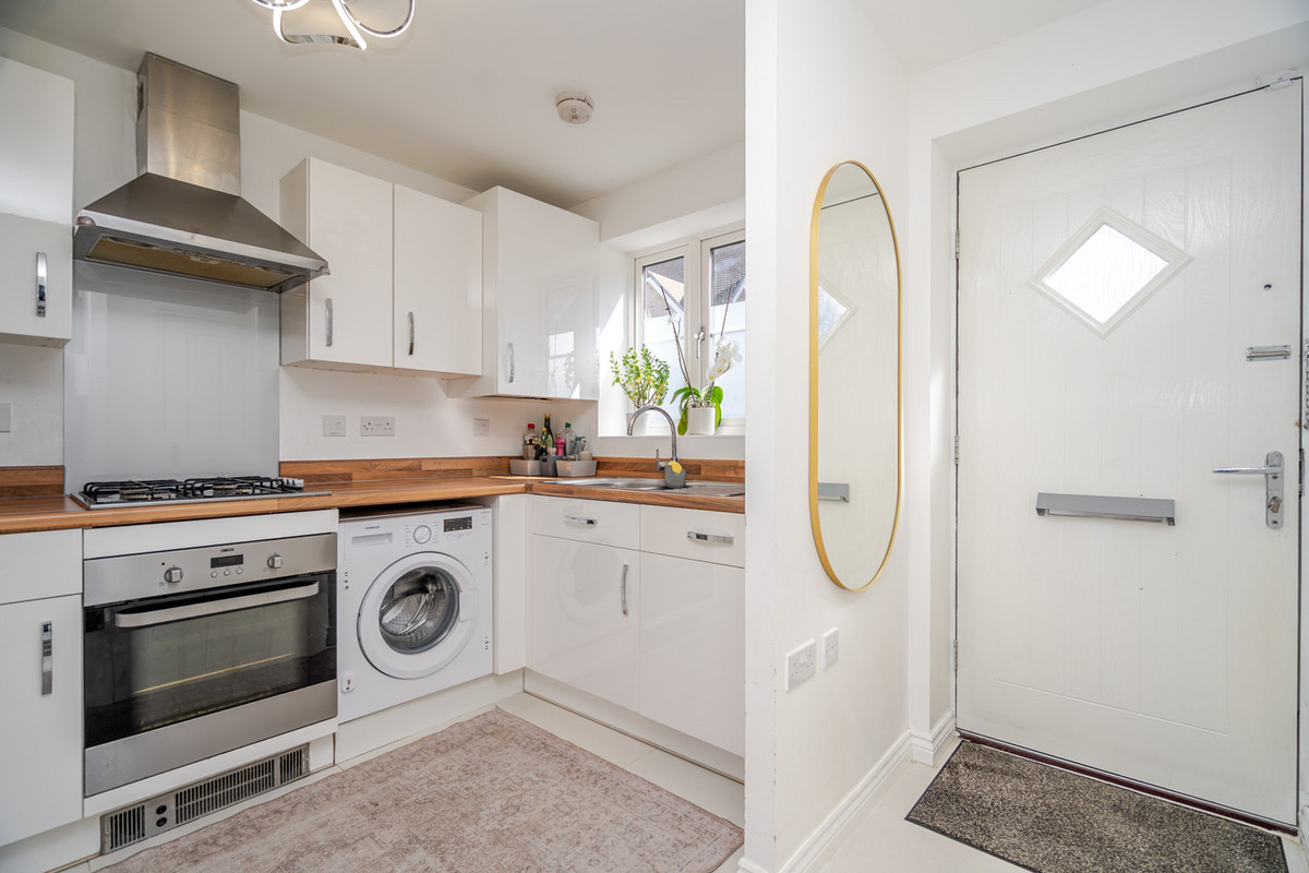 Curacao Crescent, Newton Leys, Milton Keynes, MK3, photo 3