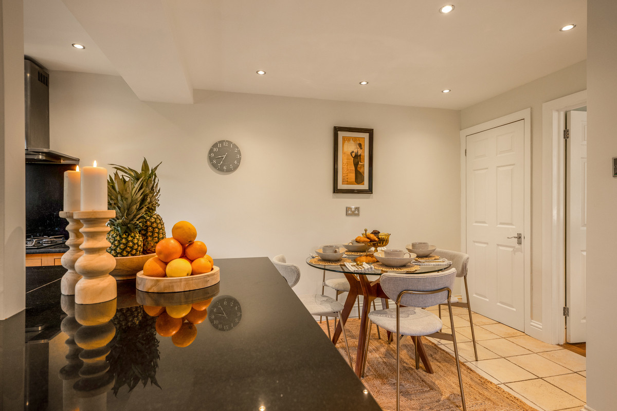 Crawley Road, Horsham, RH12, photo 5