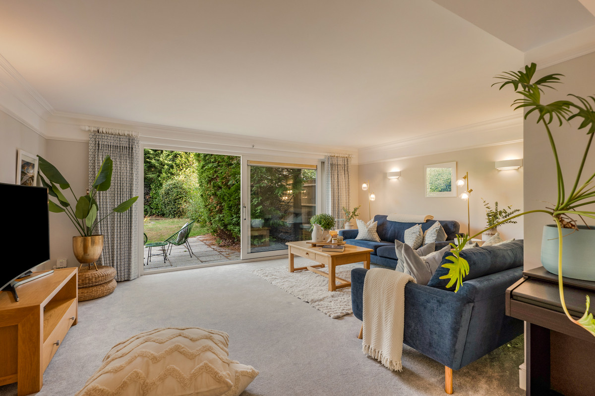 Crawley Road, Horsham, RH12, photo 10
