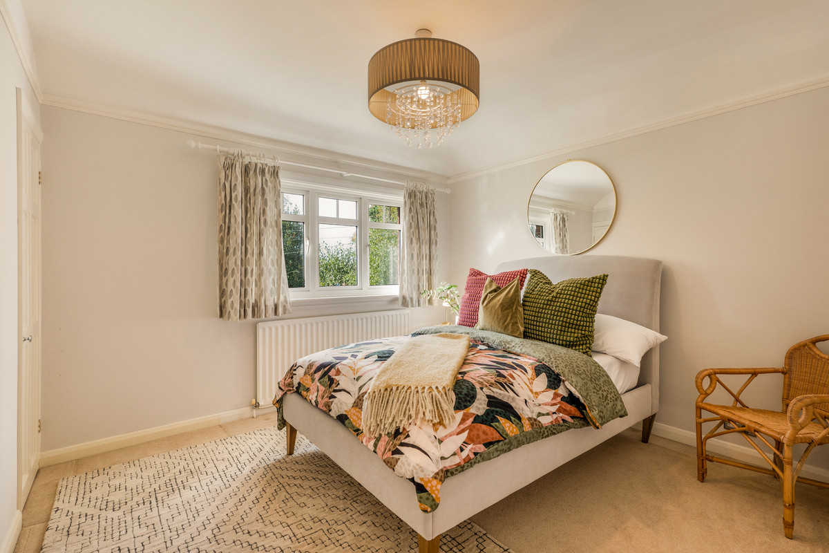 Crawley Road, Horsham, RH12, photo 13