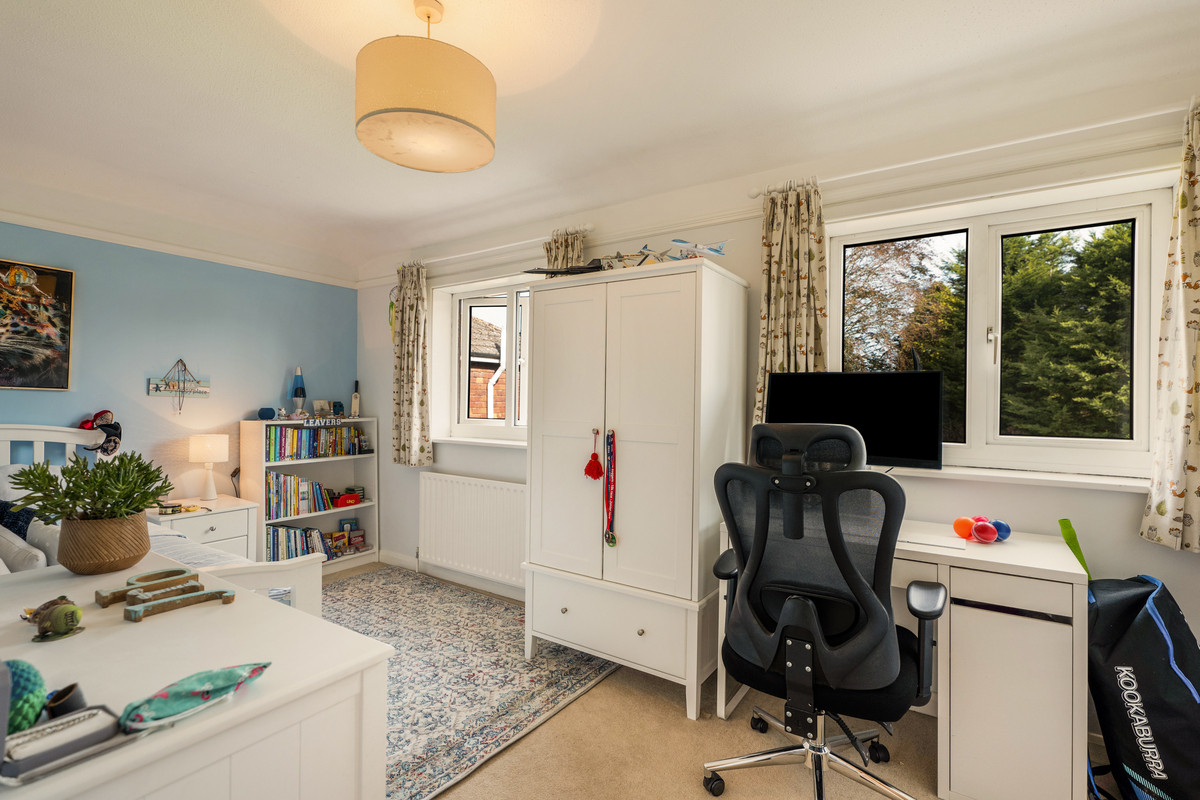 Crawley Road, Horsham, RH12, photo 18