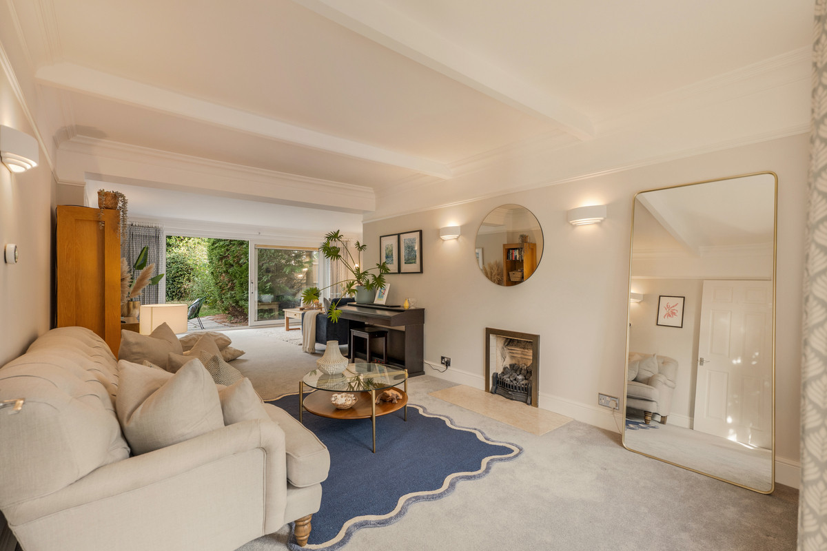 Crawley Road, Horsham, RH12, photo 8