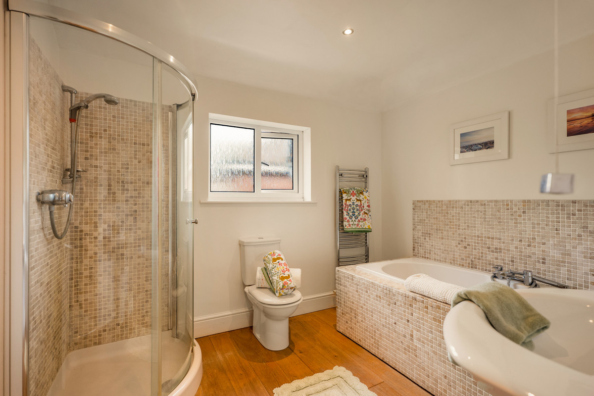 Crawley Road, Horsham, RH12, photo 16