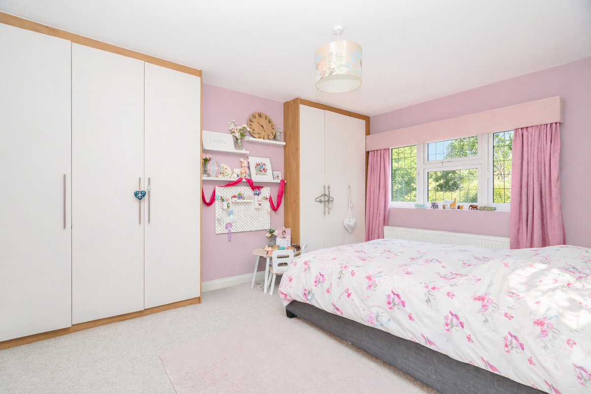 West Hill, Aspley Guise MK17, photo 20