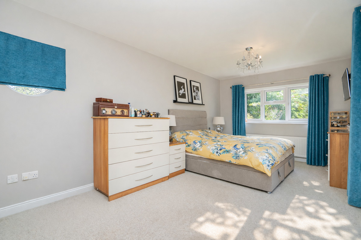 West Hill, Aspley Guise MK17, photo 17