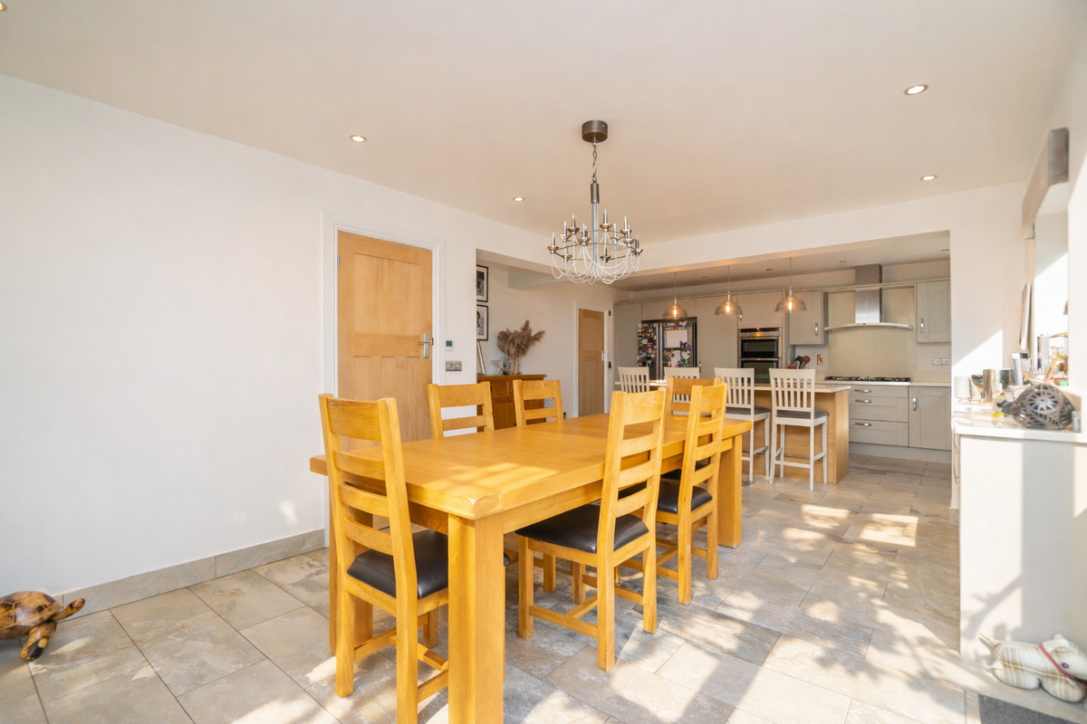 West Hill, Aspley Guise MK17, photo 13