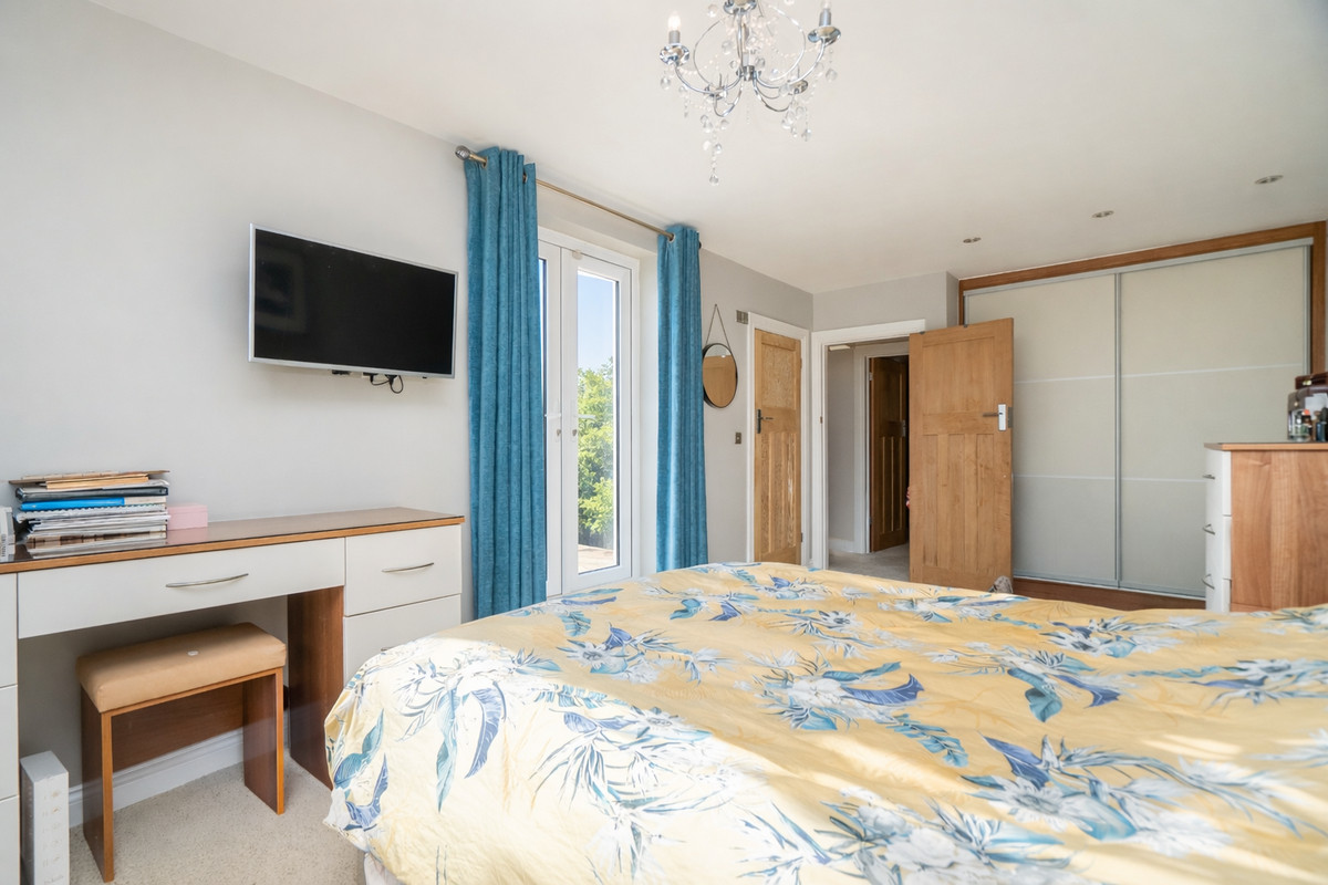 West Hill, Aspley Guise MK17, photo 18