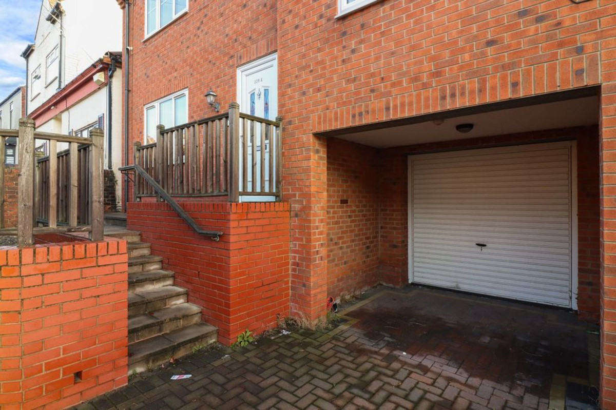Main Street, Rawmarsh, Rotherham, S62, photo 12