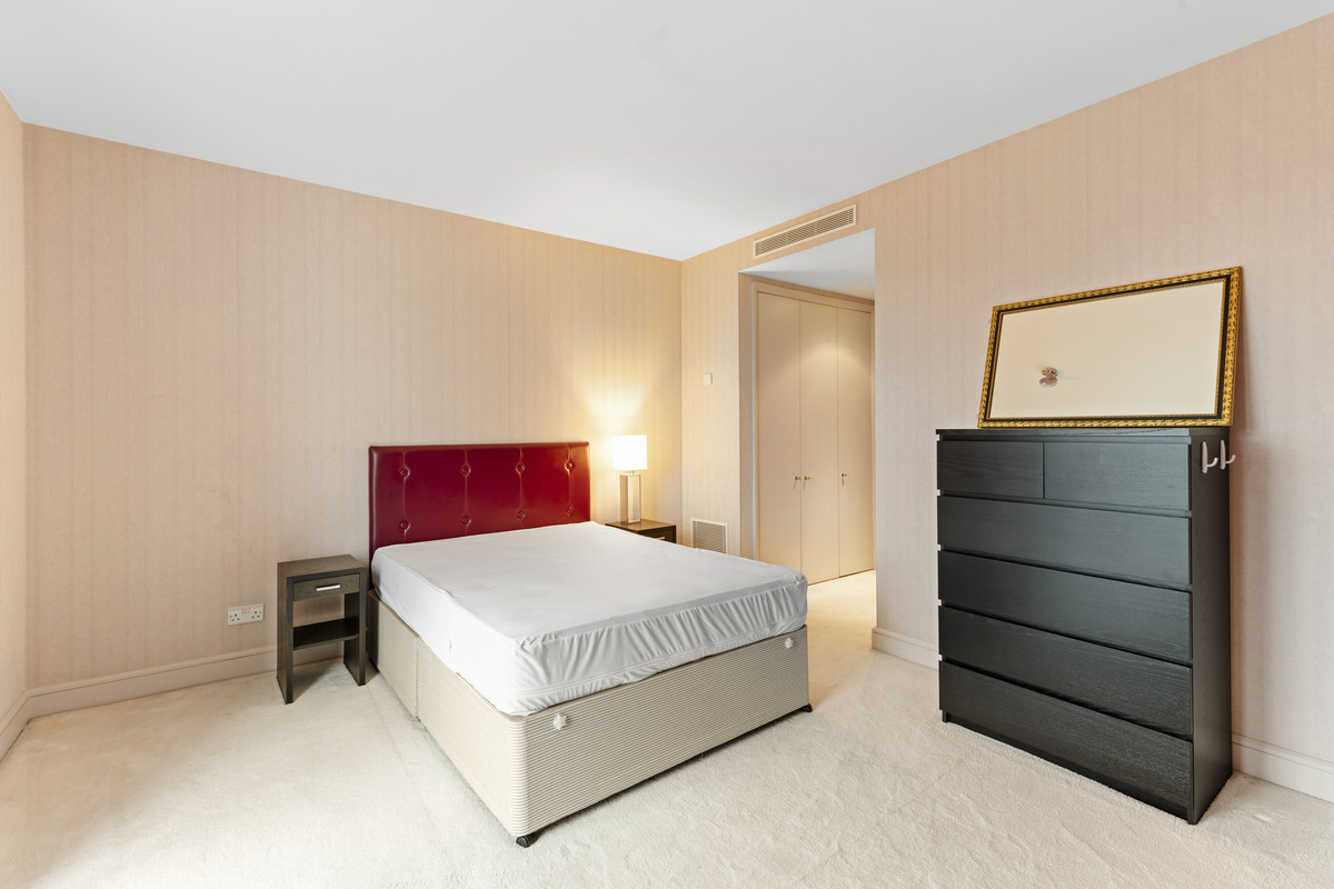 Belgrave Court, London, E14, photo 17