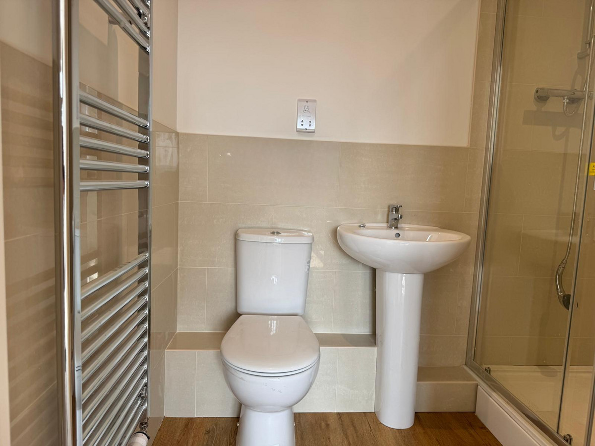 Broadweavers Close, Wincanton, BA9, photo 7