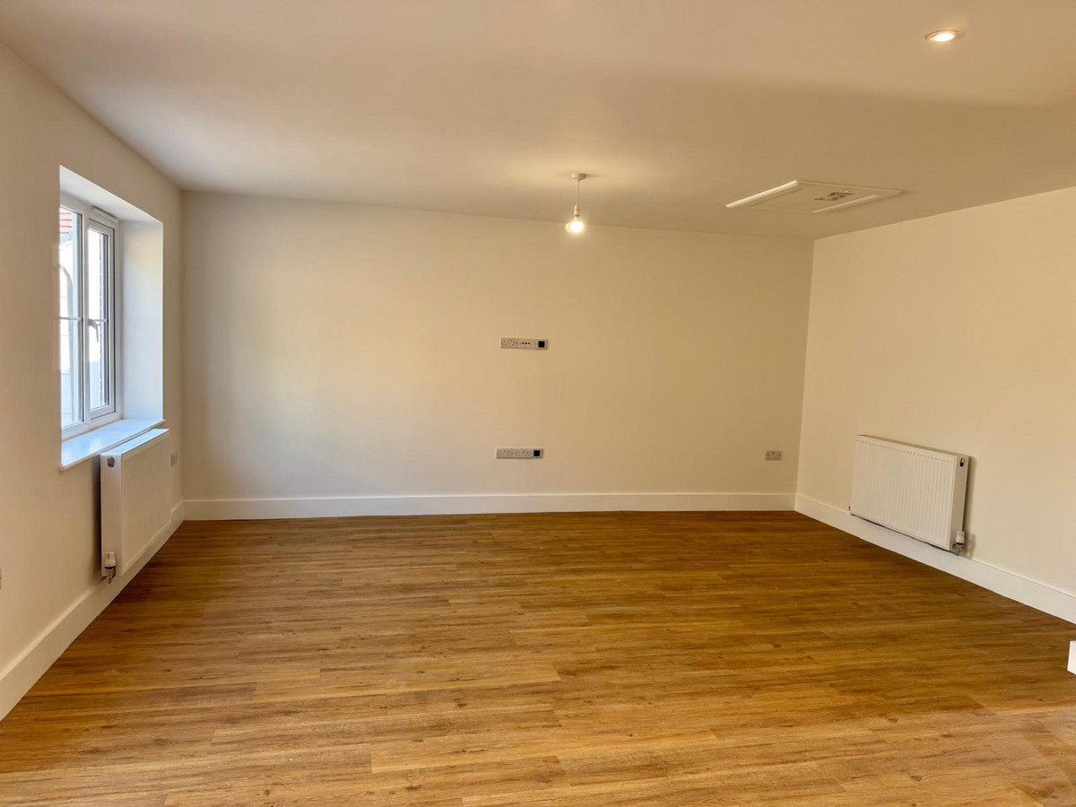 Broadweavers Close, Wincanton, BA9, photo 5