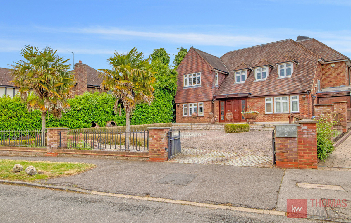 Greenbrook Avenue, Barnet, EN4