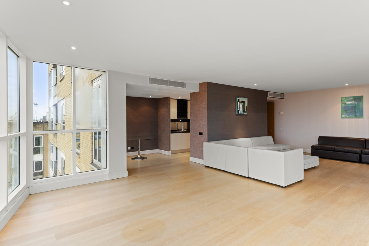 Belgrave Court, London, E14, photo 10