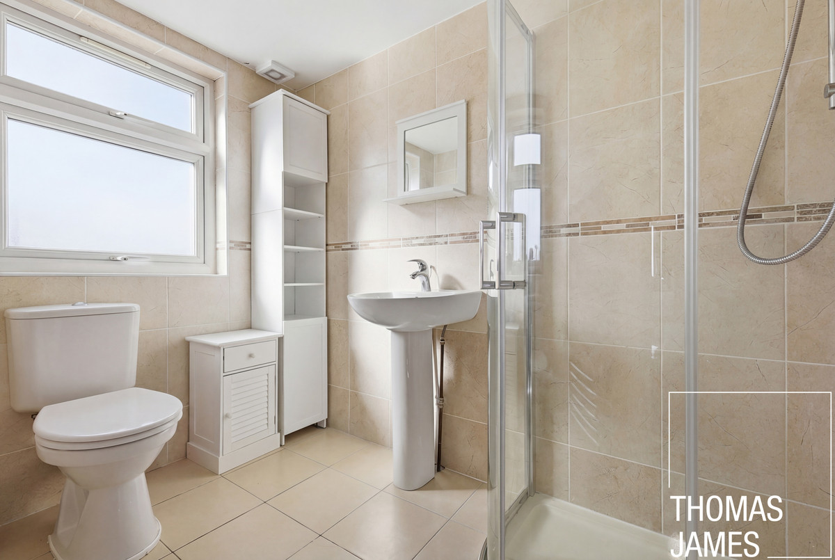 Oakfield Gardens, London, N18, photo 13