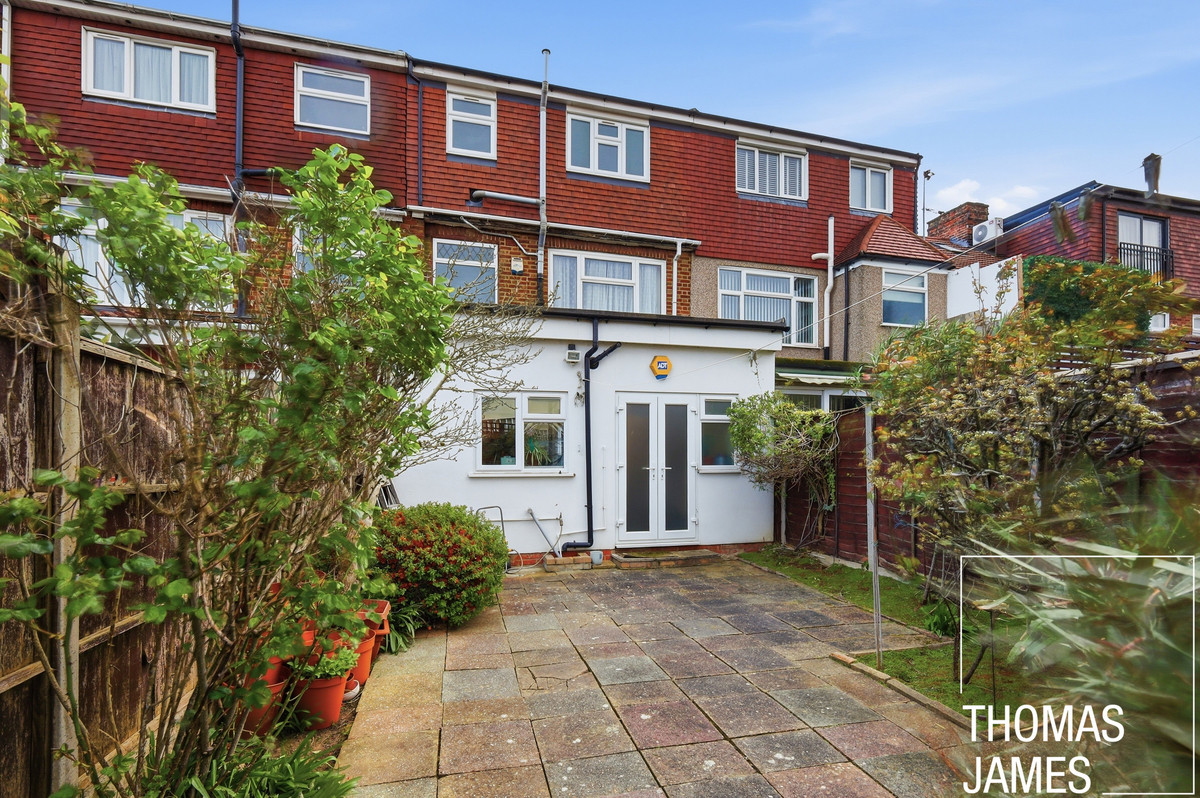 Oakfield Gardens, London, N18, photo 16