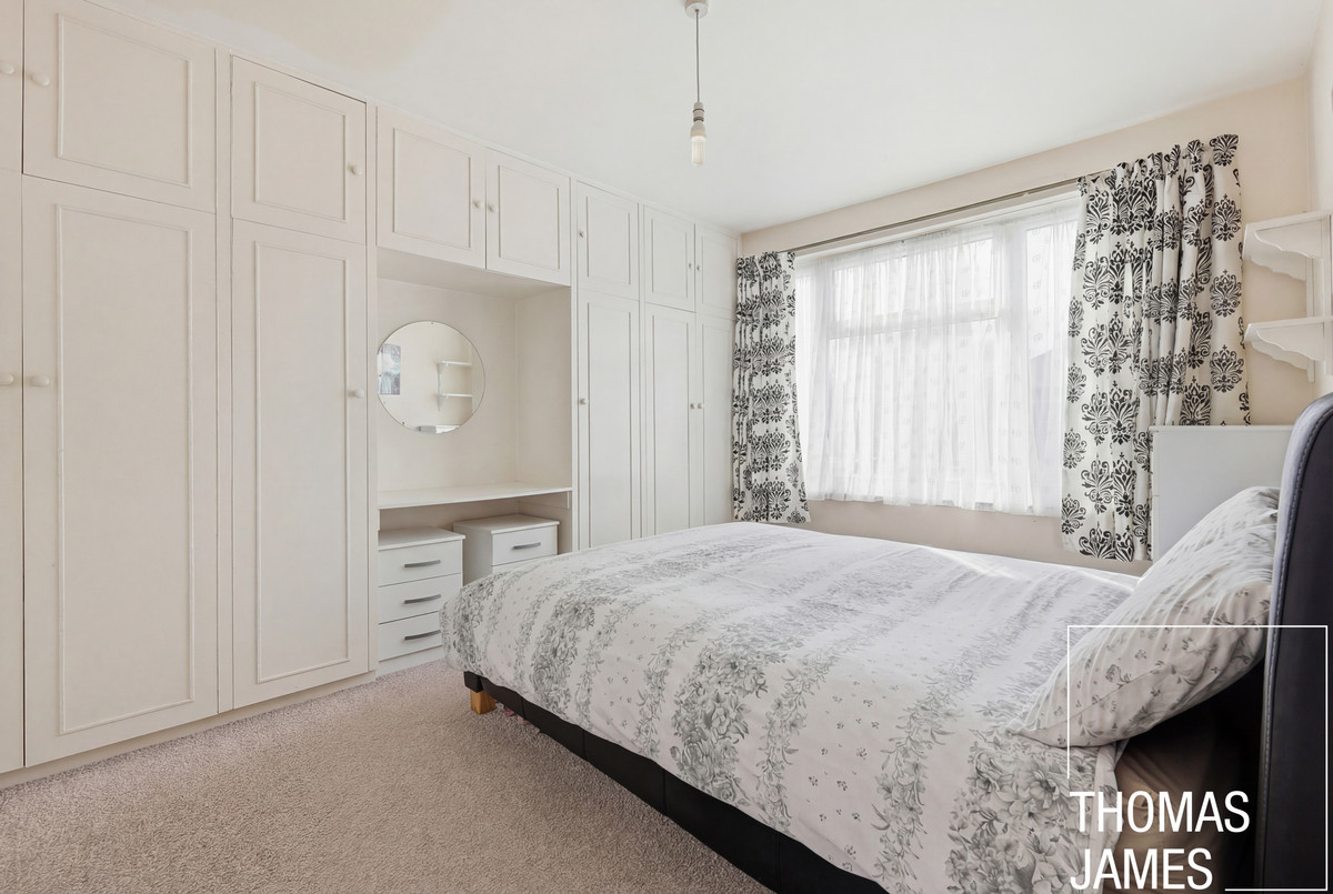 Oakfield Gardens, London, N18, photo 9