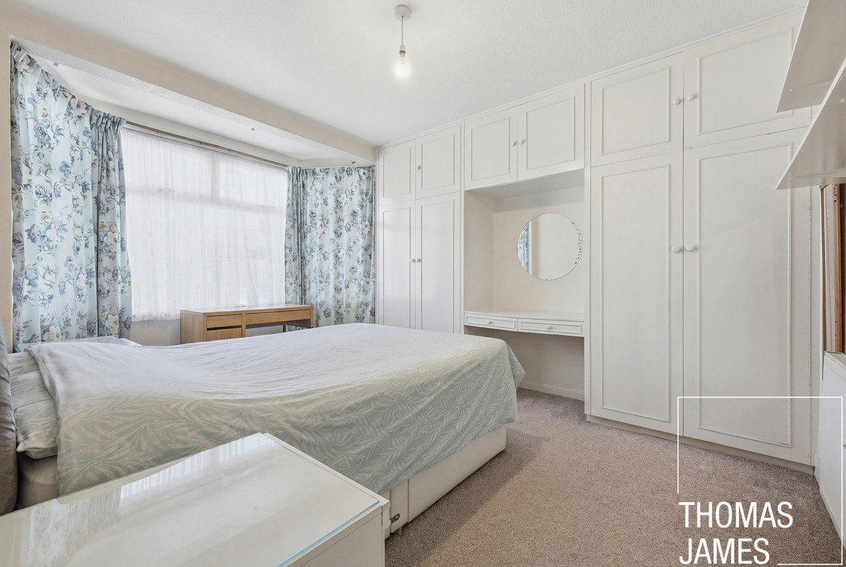 Oakfield Gardens, London, N18, photo 7