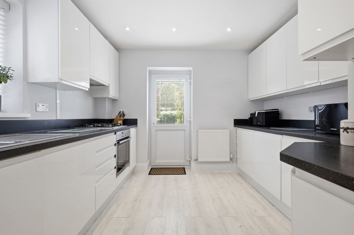 Roydon Close, Loughton, IG10, photo 3