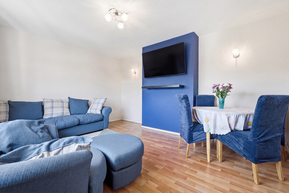 Danbury Road, Loughton, IG10, photo 4