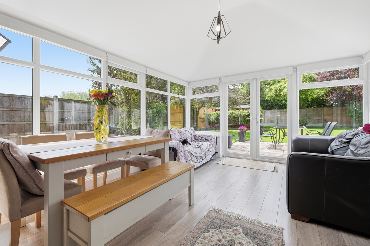 Roydon Close, Loughton, IG10, photo 9