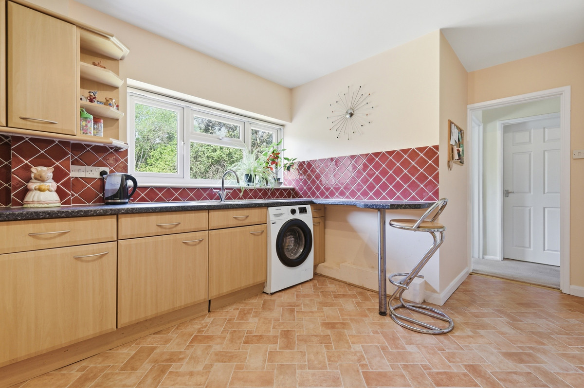 Danbury Road, Loughton, IG10, photo 7