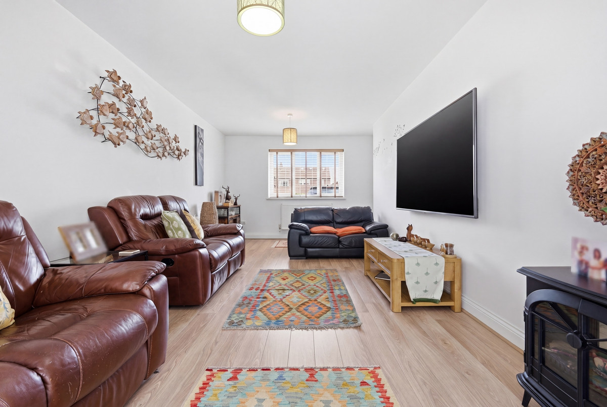 Roydon Close, Loughton, IG10, photo 6